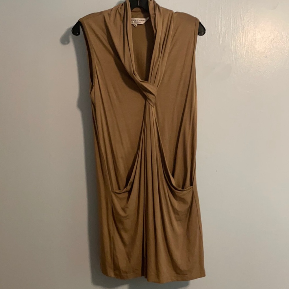 Trina Turk size 2 Dress